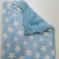 Preview: Relaxdecke superflauschig, hellblau, hellblau sterne weiss, 4-lagiger Wellness-Fleece