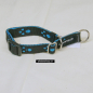 Preview: Halsband Zug-Stop verstellbar  1.5 - 2.5cm, 20 - 60cm Pfoten schwarz - blau